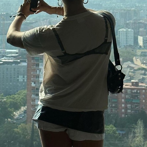 🛑SOLD🛑✨NEW✨ Chic Lace-Bra Graphic Short Sleeve Tshirt - Picture 4 of 8